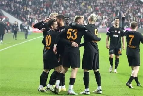 Galatasaray''a 3 futbolcudan 35 milyon Euro''luk gelir!